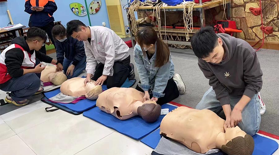 提升自救互救能力！金環(huán)電器開(kāi)展初級救護員培訓學(xué)習