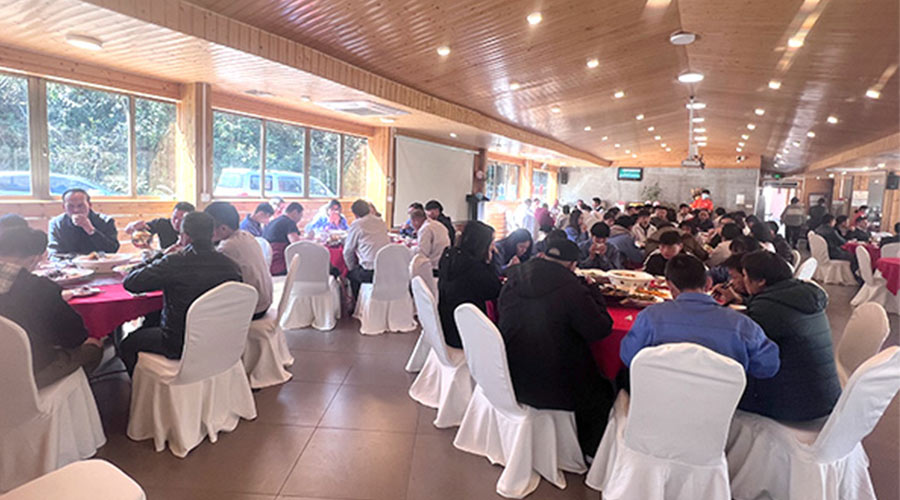 金環(huán)電器開(kāi)工宴！吃飽喝足加油干迎戰2023！