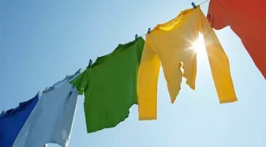 家用衣服烘干機與太陽(yáng)晾曬干衣相比，哪種更節省能源？