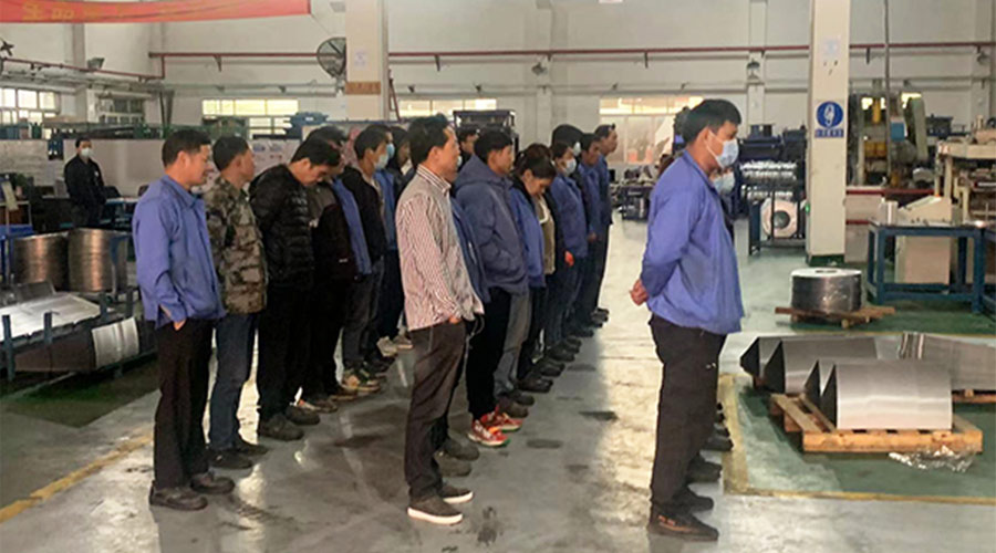 保健康 趕生產(chǎn)！金環(huán)電器早會(huì )叮囑員工注意防疫