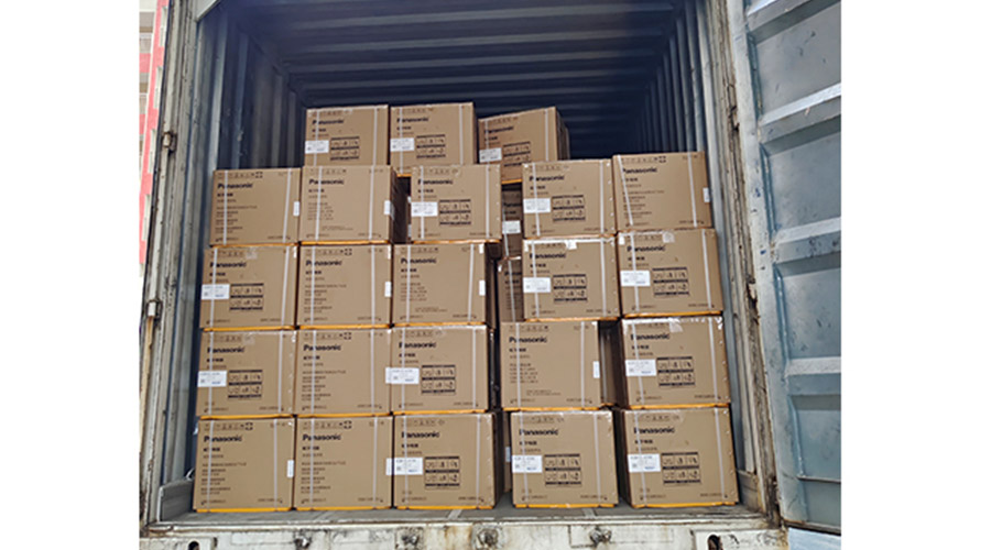 滿(mǎn)滿(mǎn)的貨物！國內知名品牌客戶(hù)全自動(dòng)滾筒洗衣機裝柜發(fā)貨